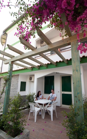 Imagen de la habitación del Hotel Marinella, Ricadi. Foto 13