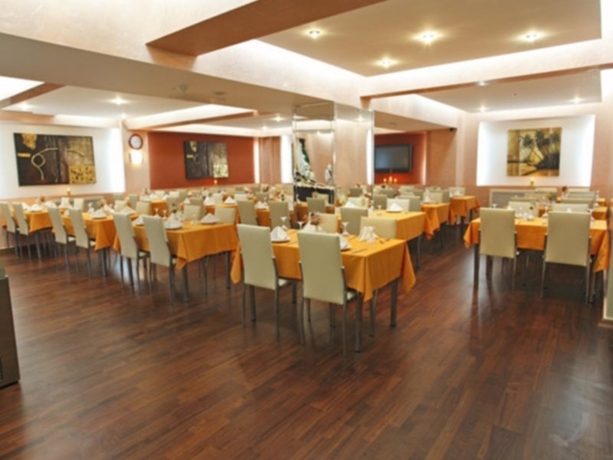 Imagen general del Hotel Marinem. Foto 3
