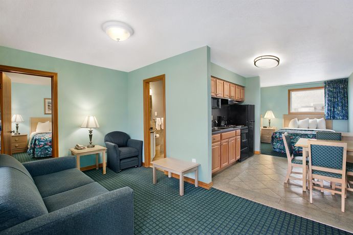 Imagen de la habitación del Hotel Mariner Inn and Suites. Foto 6