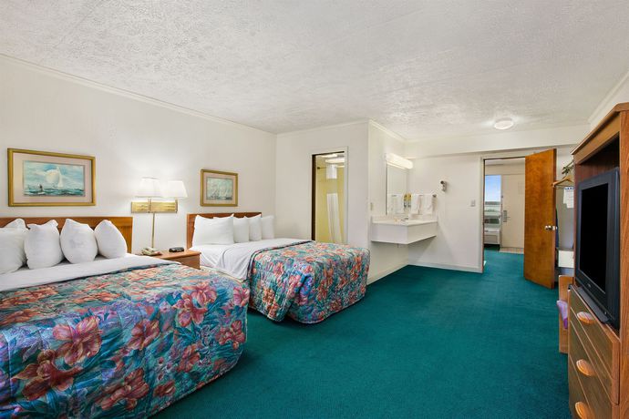 Imagen de la habitación del Hotel Mariner Inn and Suites. Foto 10