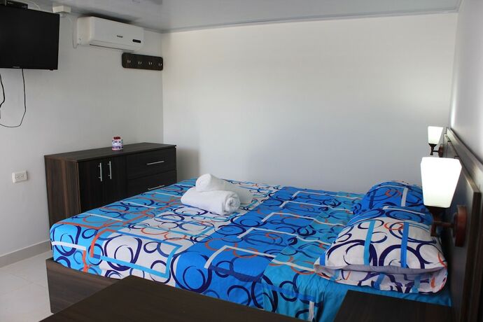 Imagen general del Hotel Marineros Club Nautico. Foto 9