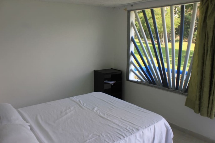 Imagen general del Hotel Marineros Club Nautico. Foto 10