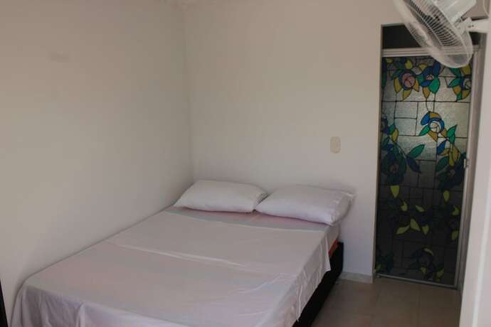 Imagen de la habitación del Hotel Marineros Club Nautico. Foto 12
