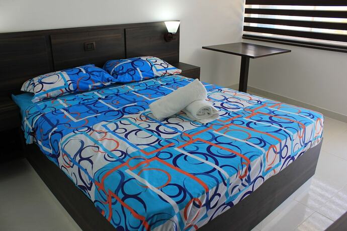 Imagen de la habitación del Hotel Marineros Club Nautico. Foto 13