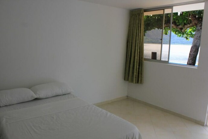 Imagen de la habitación del Hotel Marineros Club Nautico. Foto 14