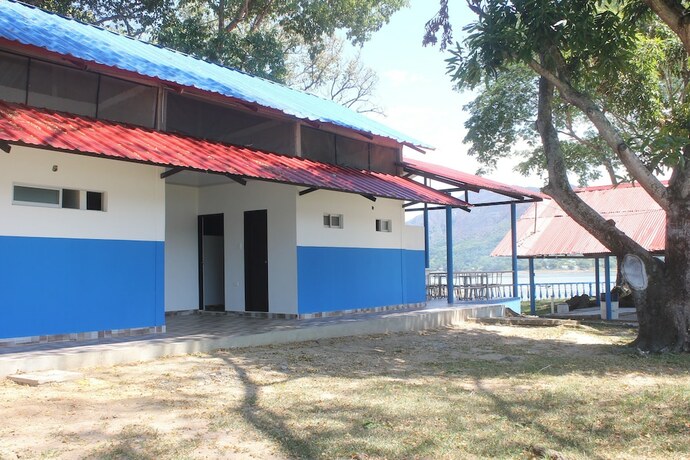 Imagen de la habitación del Hotel Marineros Club Nautico. Foto 17