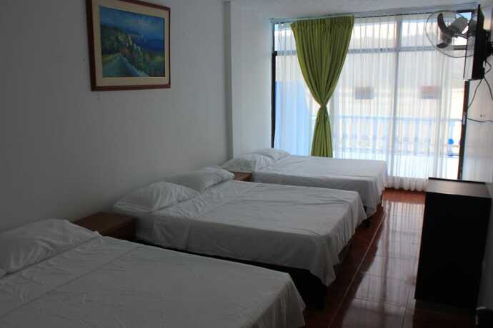 Imagen de la habitación del Hotel Marineros Club Nautico. Foto 24