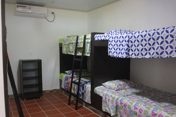 Imagen de la habitación del Hotel Marineros Club Nautico. Foto 26