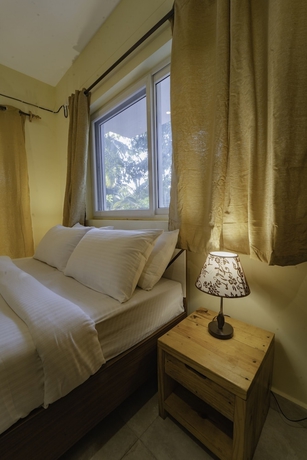 Imagen de la habitación del Hotel Mariners Bay Suites. Foto 9