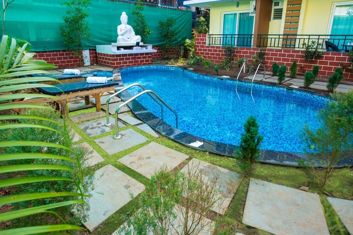 Imagen de la piscina del Hotel Mariners Bay Suites. Foto 19