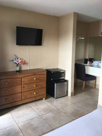 Imagen de la habitación del Hotel Mariners Lodge And Marina. Foto 5