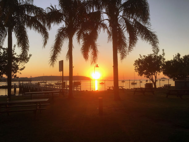 Imagen de los exteriores del Hotel Mariners On The Waterfront. Foto 14