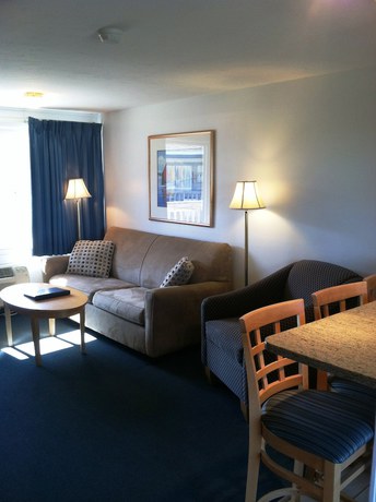 Imagen de la habitación del Hotel Mariner\'s Point Resort. Foto 6