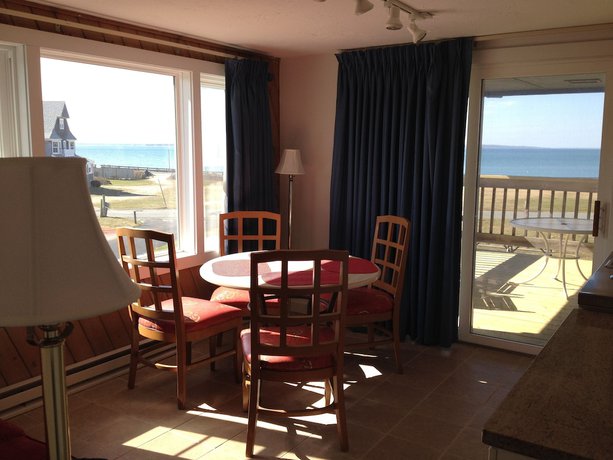 Imagen de la habitación del Hotel Mariner\'s Point Resort. Foto 17
