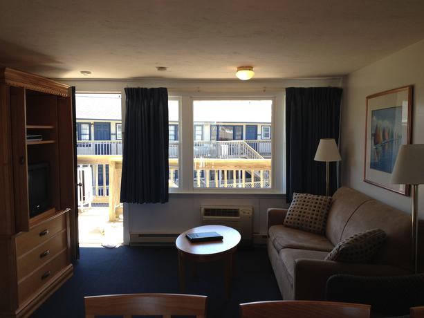 Imagen de la habitación del Hotel Mariner\'s Point Resort. Foto 18