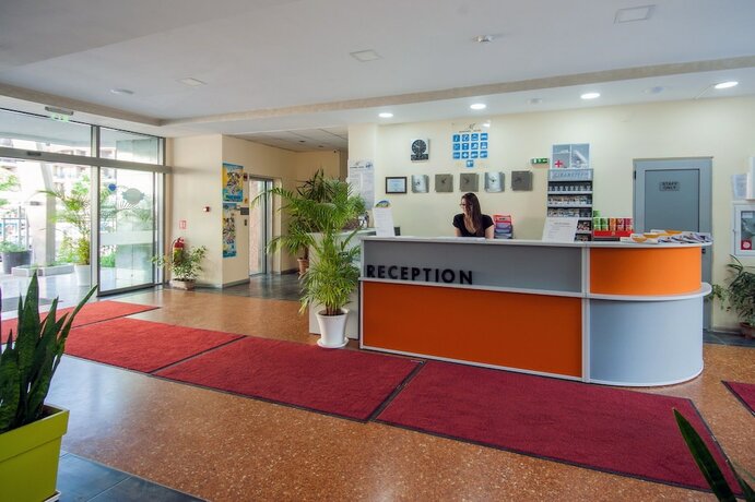 Imagen general del Hotel Mariner\'s Suites. Foto 1