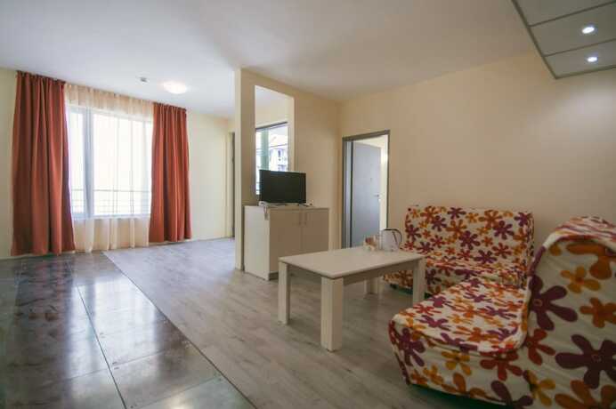 Imagen general del Hotel Mariner\'s Suites. Foto 9