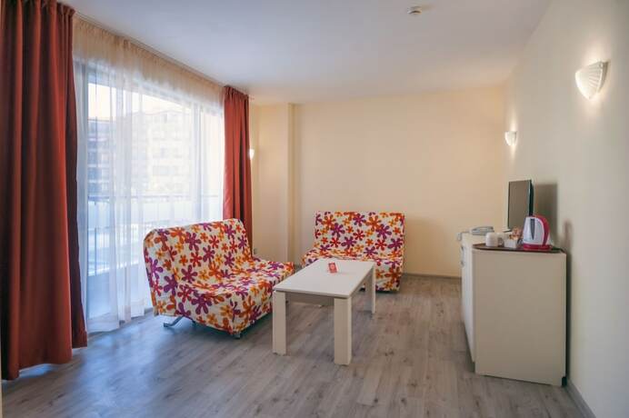 Imagen general del Hotel Mariner\'s Suites. Foto 11