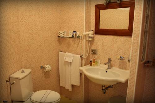 Imagen de la habitación del Hotel Marini. Foto 10