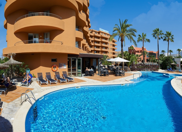 Imagen de la piscina del Hotel Marins Beach Club Adults Only. Foto 12