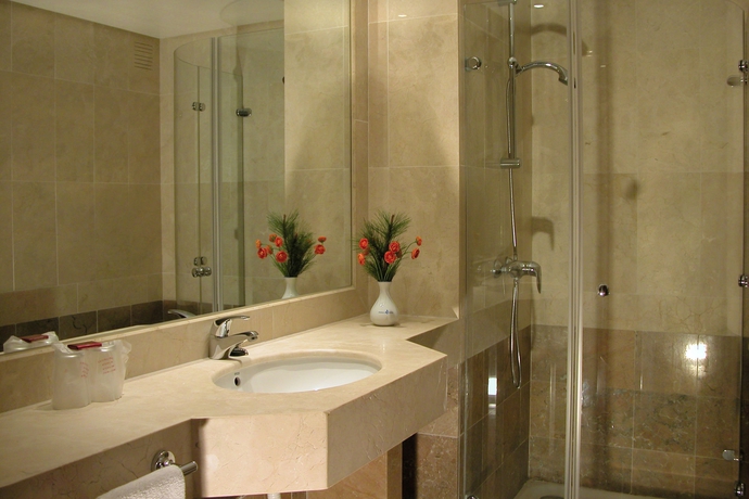 Imagen de la habitación del Hotel Marins Beach Club Adults Only. Foto 8