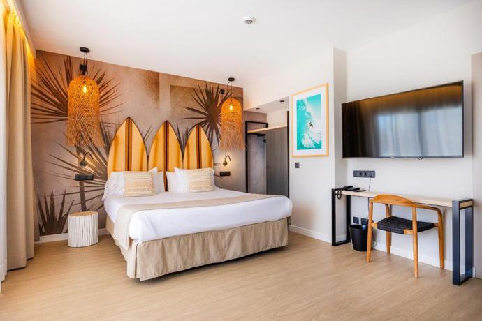 Imagen de la habitación del Hotel Marins Beach Club Adults Only. Foto 7