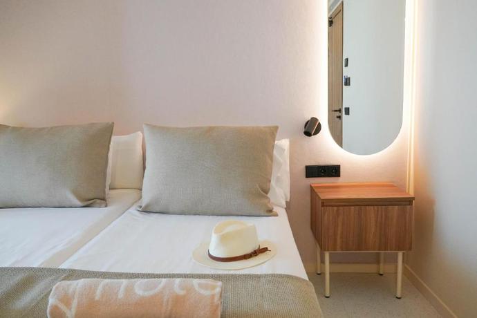 Imagen de la habitación del Hotel Marins Naiya Boutique. Foto 3