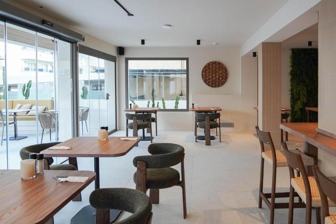 Imagen de los interiores del Hotel Marins Naiya Boutique. Foto 5