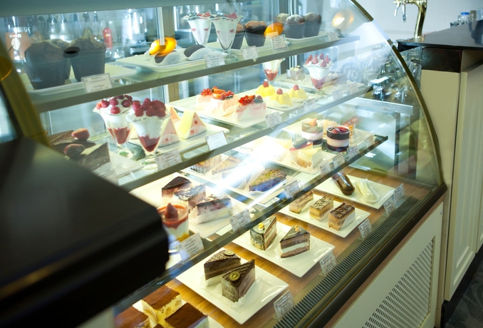 Imagen del bar/restaurante del Hotel Marins Park Ekaterinburg. Foto 2