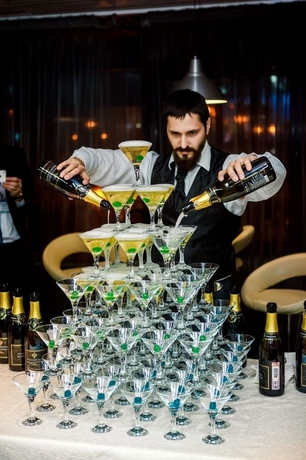 Imagen del bar/restaurante del Hotel Marins Park Nizhny Novgorod. Foto 3