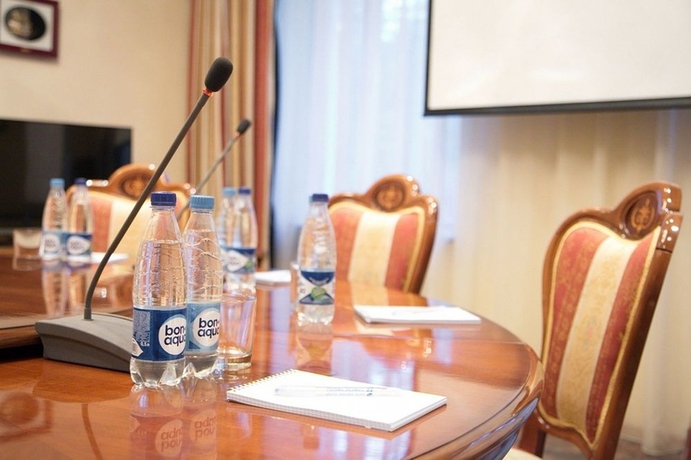 Imagen de los interiores del Hotel Marins Park Rostov. Foto 13