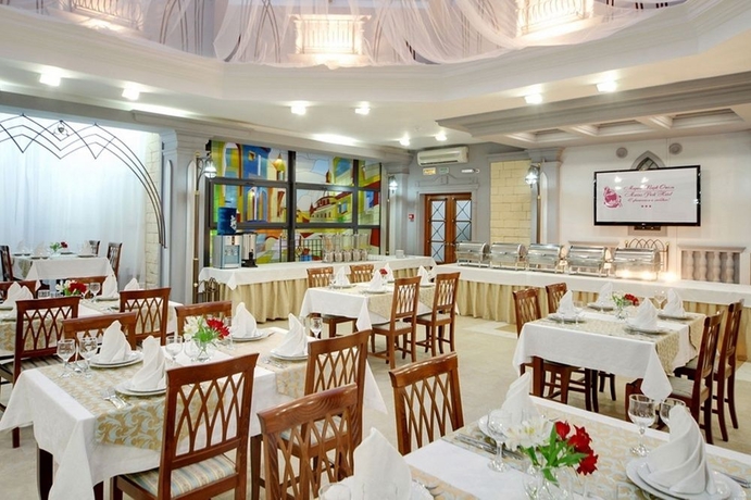 Imagen del bar/restaurante del Hotel Marins Park Rostov. Foto 6