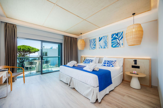 Imagen de la habitación del Hotel Marins Suites Adults Only. Foto 6