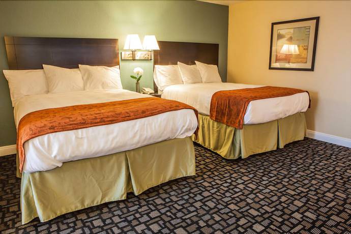 Imagen de la habitación del Hotel Marinwood Inn and Suites. Foto 17