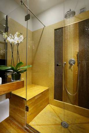 Imagen de la habitación del Hotel Mario De Fiori 37. Foto 7