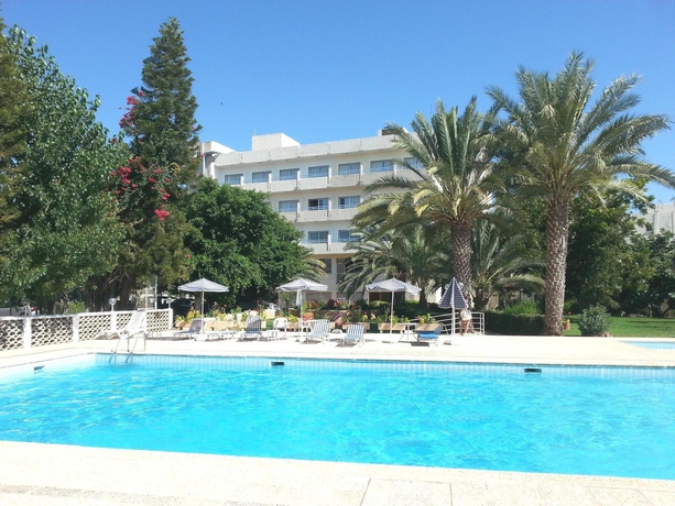 Imagen de los exteriores del Hotel Marion, Poli Crysochous. Foto 6