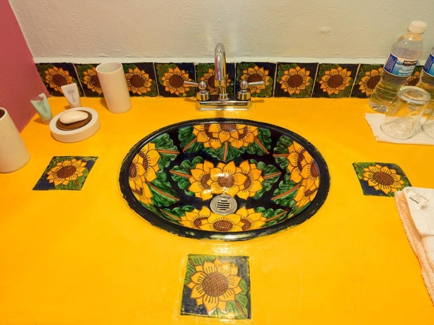 Imagen general del Hotel Marionetas. Foto 9