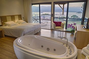 Imagen de la habitación del Hotel Mariosa. Foto 10