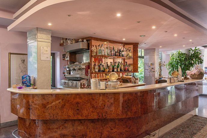 Imagen de los interiores del Hotel Mariotti. Foto 19