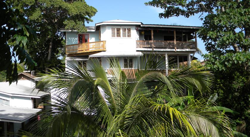 Imagen general del Hotel Mariposa Lodge, Isla de Roatán. Foto 1