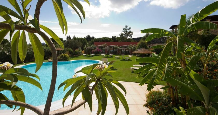 Imagen de la piscina del Hotel Mariposas. Foto 19