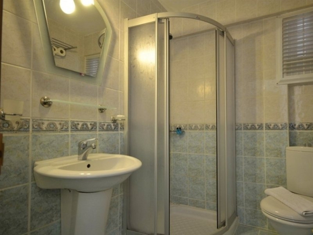 Imagen general del Hotel Maris Beach Otel. Foto 3