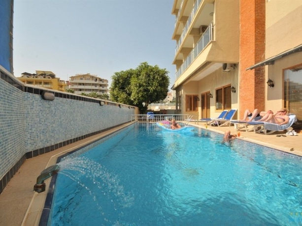 Imagen general del Hotel Maris Beach Otel. Foto 6