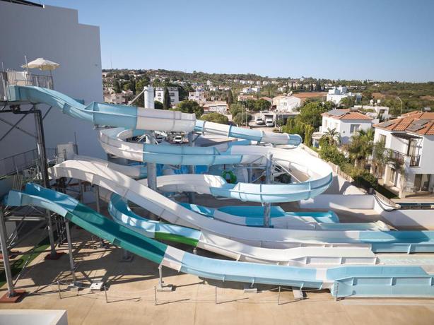 Imagen de los interiores del Hotel Maris Grand Waterpark Resort. Foto 6