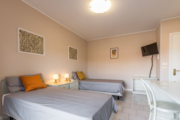 Imagen de la habitación del Hotel Maris, Parma. Foto 14