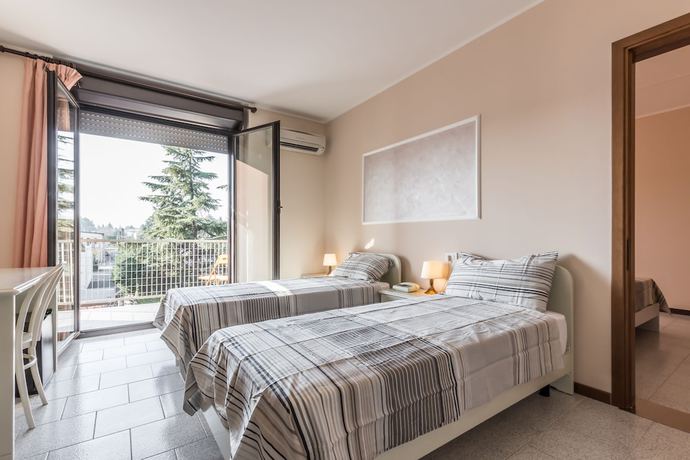 Imagen de la habitación del Hotel Maris, Parma. Foto 17