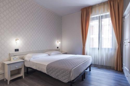 Imagen de la habitación del Hotel Marisa, ALBENGA. Foto 7