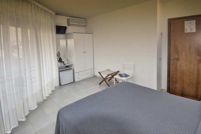Imagen de la habitación del Hotel Marisa, Caorle. Foto 15