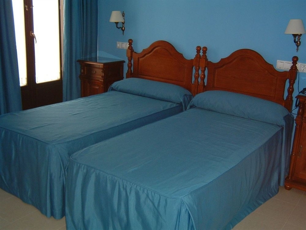 Imagen de la habitación del Hotel Marisa, Córdoba. Foto 6