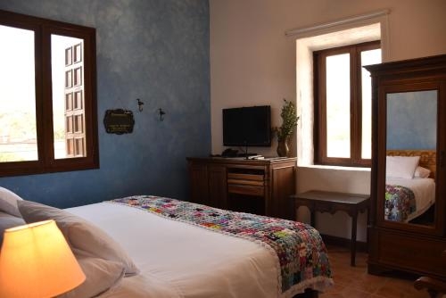 Imagen de la habitación del Hotel Mariscal Robledo. Foto 6